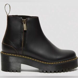 Dr. Martens Rometty ll Vintage Smooth Leather Chelsea boots